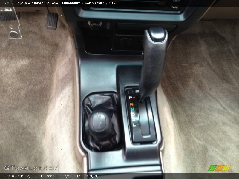 Millennium Silver Metallic / Oak 2002 Toyota 4Runner SR5 4x4