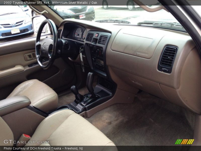 Millennium Silver Metallic / Oak 2002 Toyota 4Runner SR5 4x4