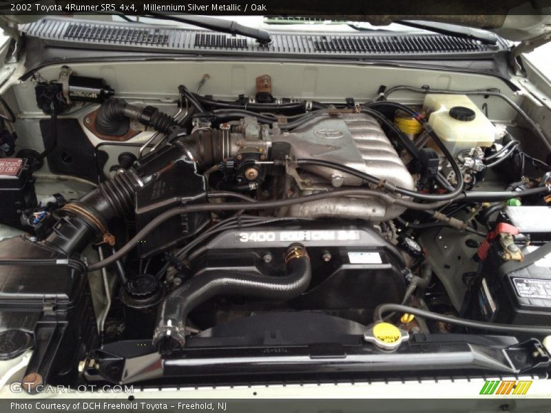 Millennium Silver Metallic / Oak 2002 Toyota 4Runner SR5 4x4