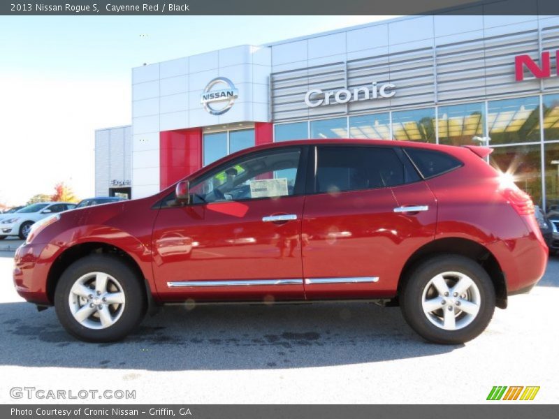 Cayenne Red / Black 2013 Nissan Rogue S