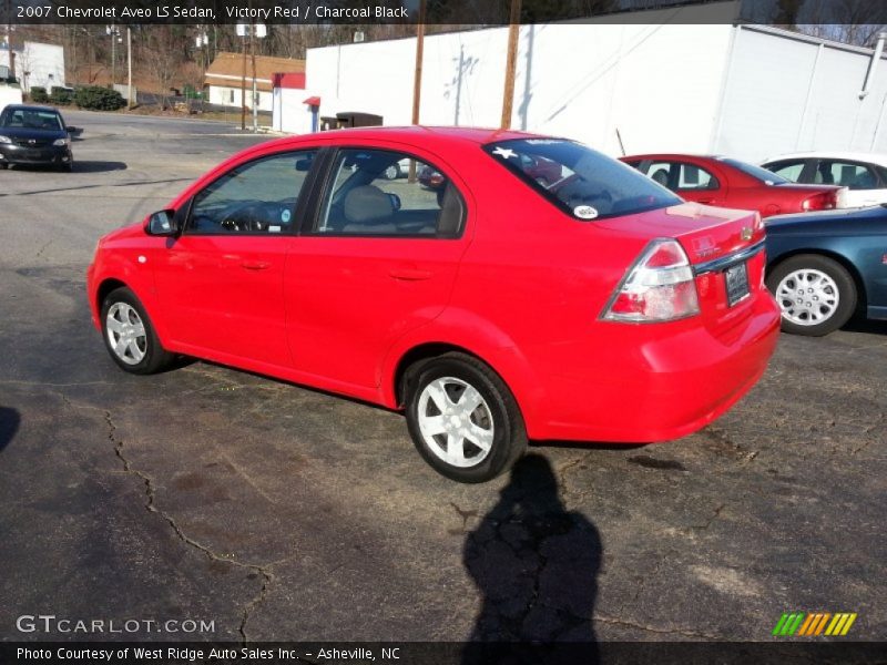 Victory Red / Charcoal Black 2007 Chevrolet Aveo LS Sedan