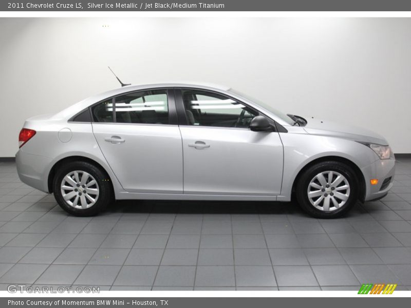 Silver Ice Metallic / Jet Black/Medium Titanium 2011 Chevrolet Cruze LS