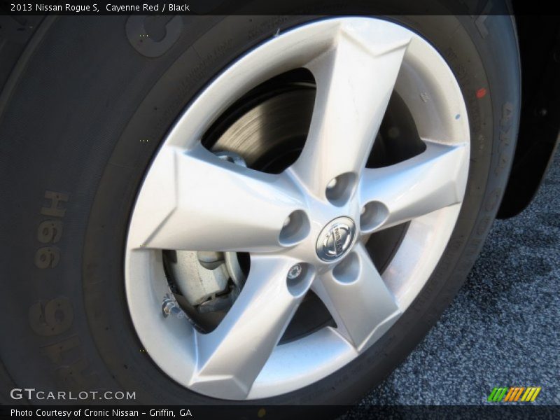 Cayenne Red / Black 2013 Nissan Rogue S
