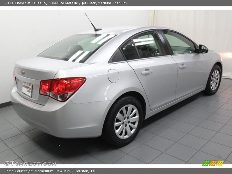 Silver Ice Metallic / Jet Black/Medium Titanium 2011 Chevrolet Cruze LS