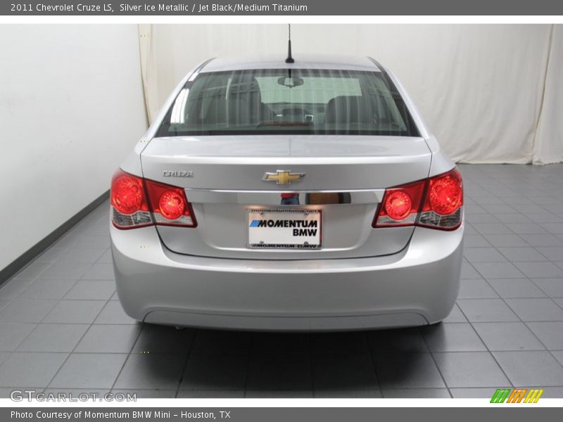 Silver Ice Metallic / Jet Black/Medium Titanium 2011 Chevrolet Cruze LS