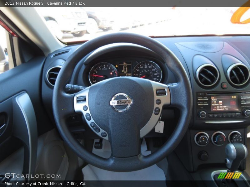 Cayenne Red / Black 2013 Nissan Rogue S
