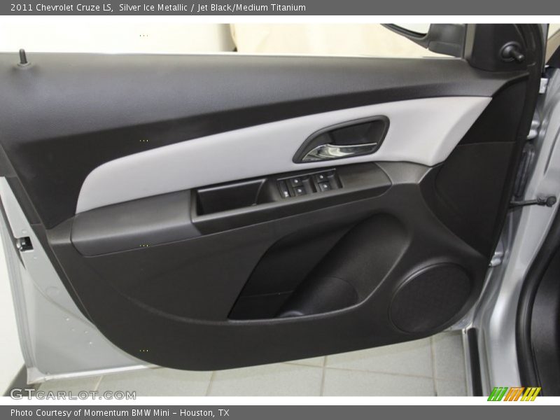 Silver Ice Metallic / Jet Black/Medium Titanium 2011 Chevrolet Cruze LS
