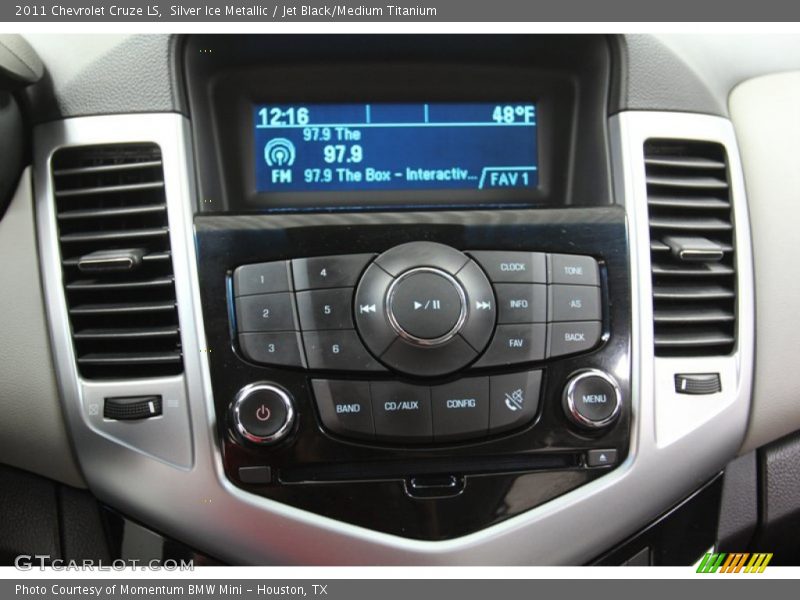 Silver Ice Metallic / Jet Black/Medium Titanium 2011 Chevrolet Cruze LS