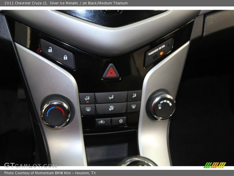 Silver Ice Metallic / Jet Black/Medium Titanium 2011 Chevrolet Cruze LS