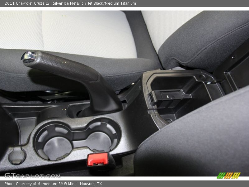 Silver Ice Metallic / Jet Black/Medium Titanium 2011 Chevrolet Cruze LS
