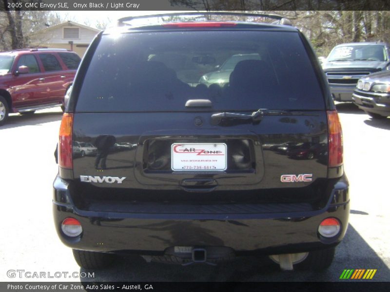 Onyx Black / Light Gray 2005 GMC Envoy SLE