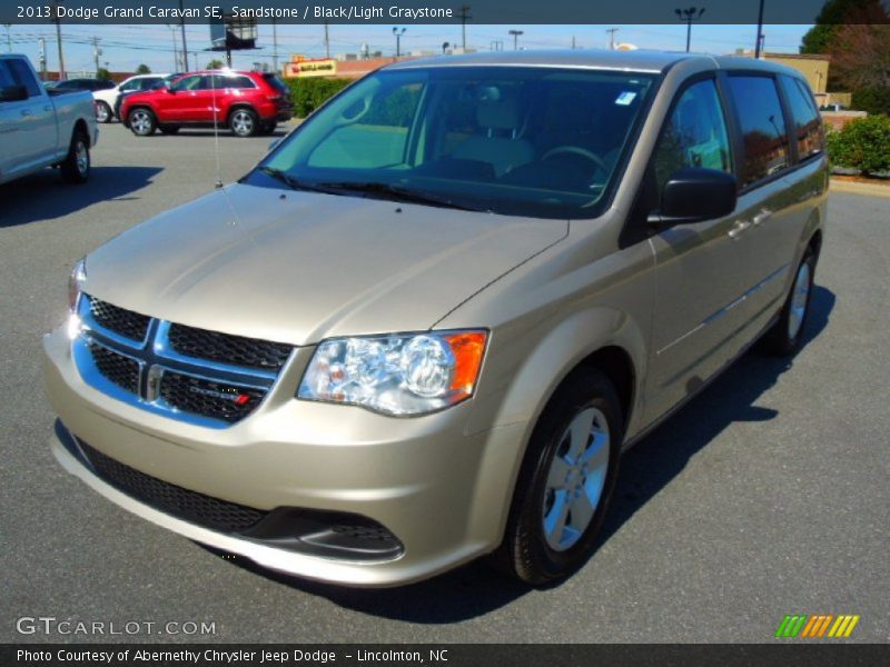 Sandstone / Black/Light Graystone 2013 Dodge Grand Caravan SE