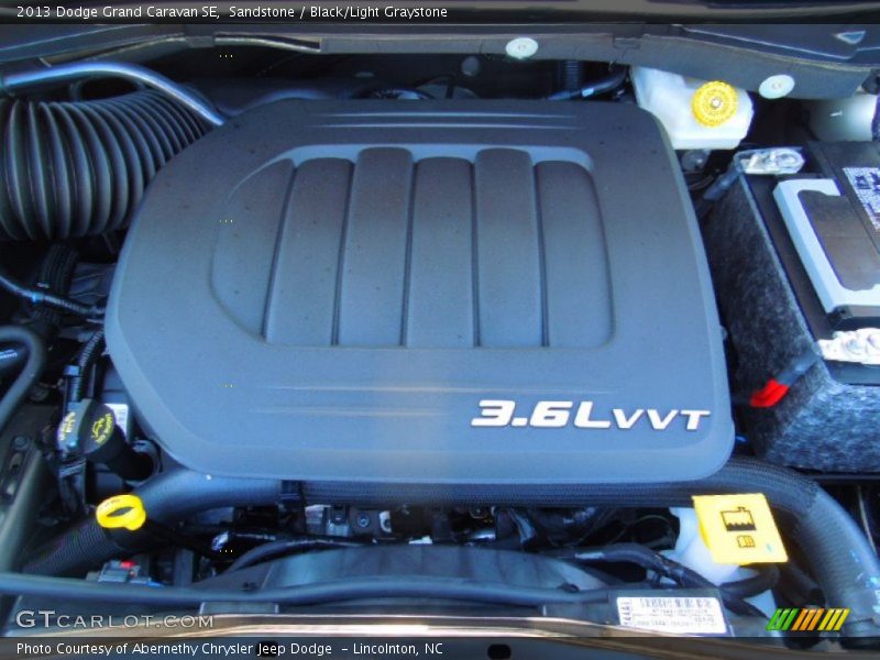 Sandstone / Black/Light Graystone 2013 Dodge Grand Caravan SE