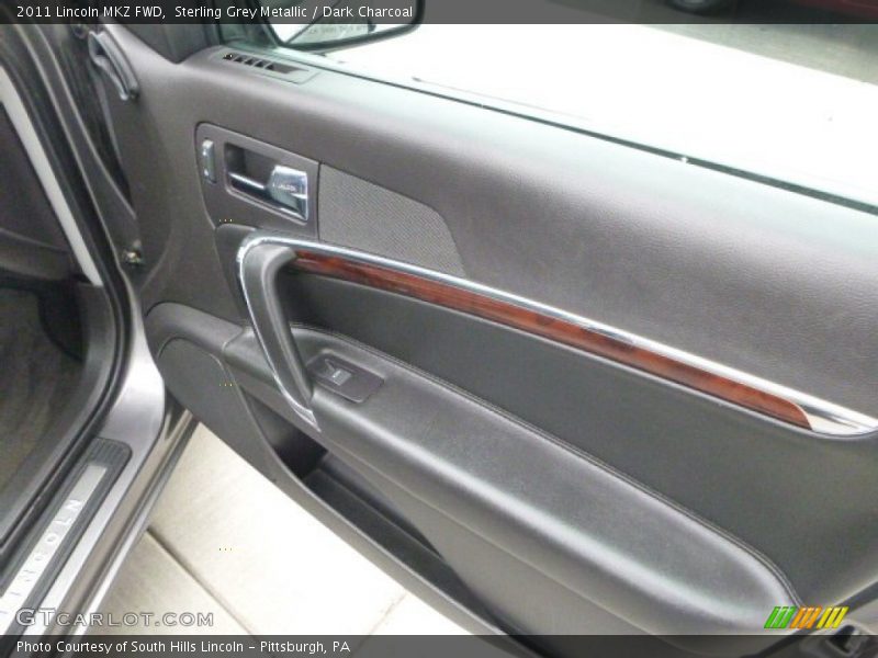 Sterling Grey Metallic / Dark Charcoal 2011 Lincoln MKZ FWD