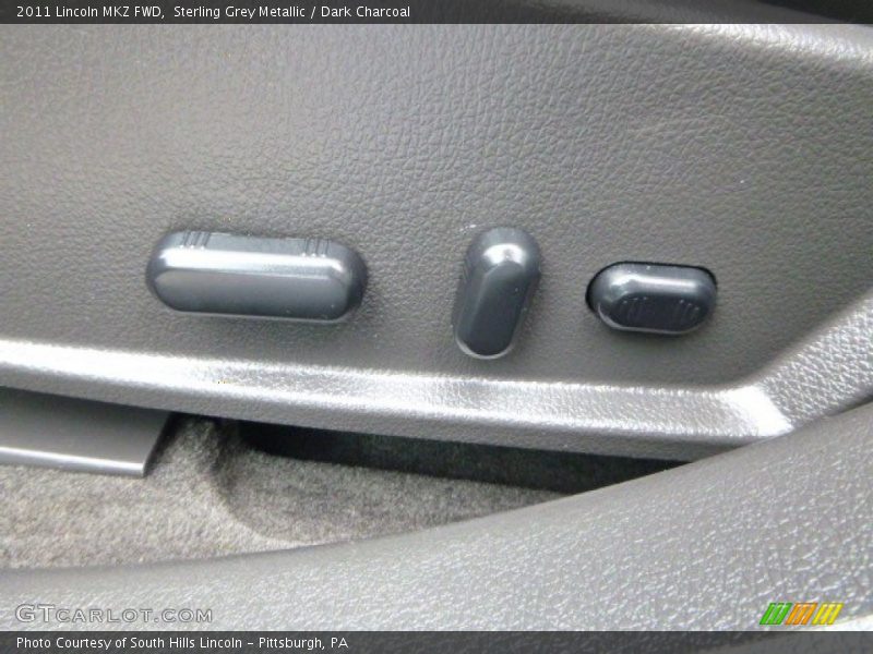 Sterling Grey Metallic / Dark Charcoal 2011 Lincoln MKZ FWD