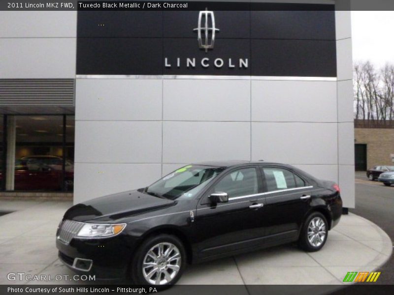 Tuxedo Black Metallic / Dark Charcoal 2011 Lincoln MKZ FWD