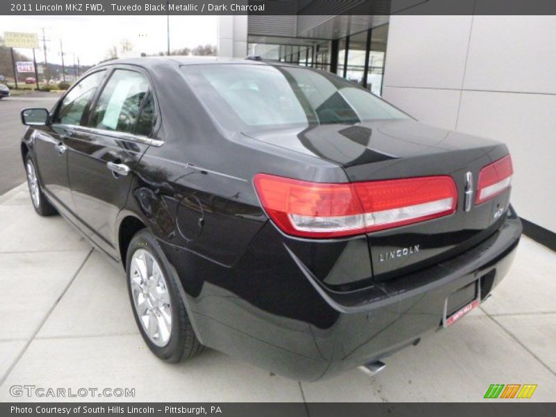 Tuxedo Black Metallic / Dark Charcoal 2011 Lincoln MKZ FWD
