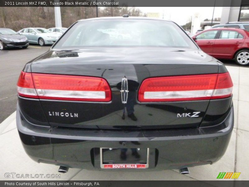 Tuxedo Black Metallic / Dark Charcoal 2011 Lincoln MKZ FWD
