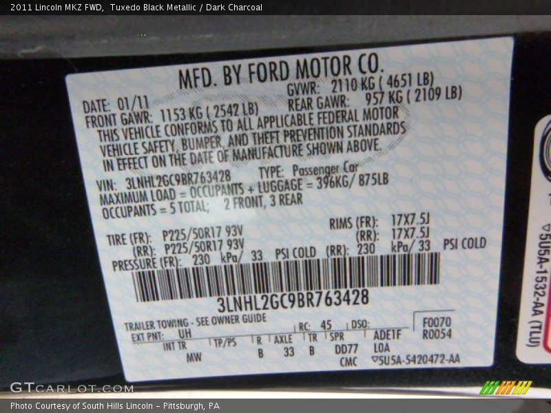 Tuxedo Black Metallic / Dark Charcoal 2011 Lincoln MKZ FWD