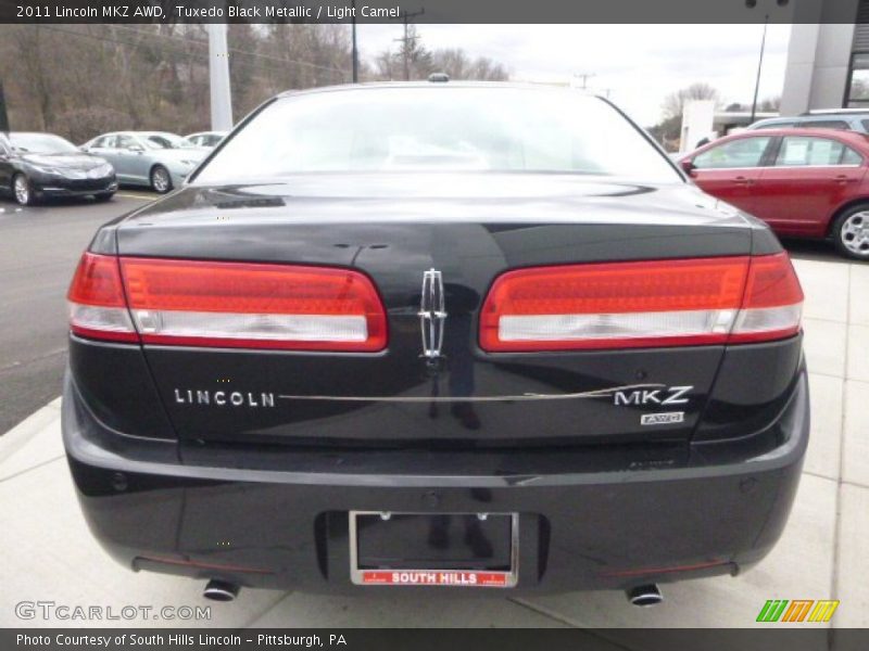 Tuxedo Black Metallic / Light Camel 2011 Lincoln MKZ AWD
