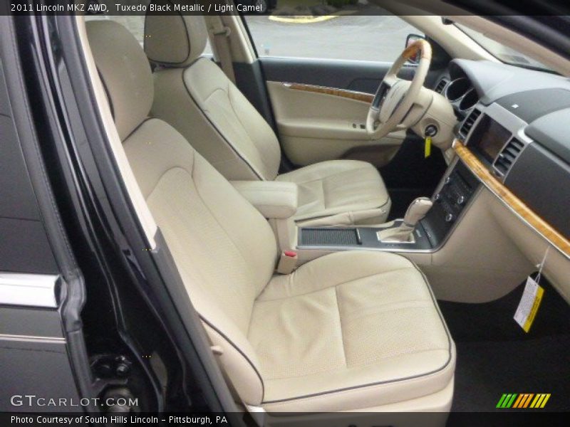 Tuxedo Black Metallic / Light Camel 2011 Lincoln MKZ AWD