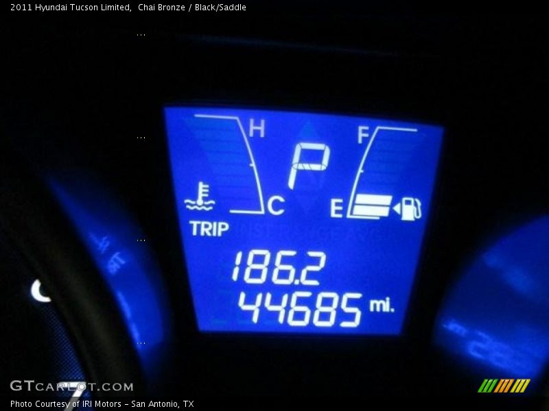 Chai Bronze / Black/Saddle 2011 Hyundai Tucson Limited