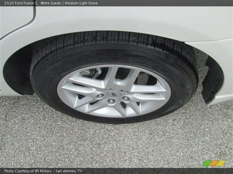White Suede / Medium Light Stone 2010 Ford Fusion S