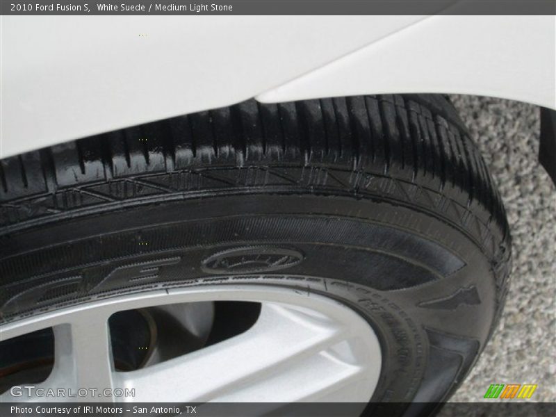 White Suede / Medium Light Stone 2010 Ford Fusion S