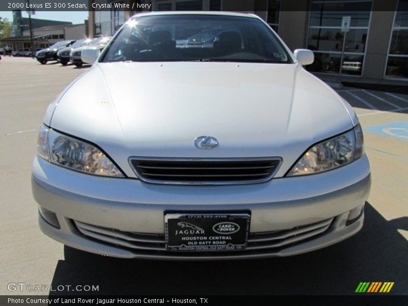 Crystal White / Ivory 2000 Lexus ES 300 Sedan
