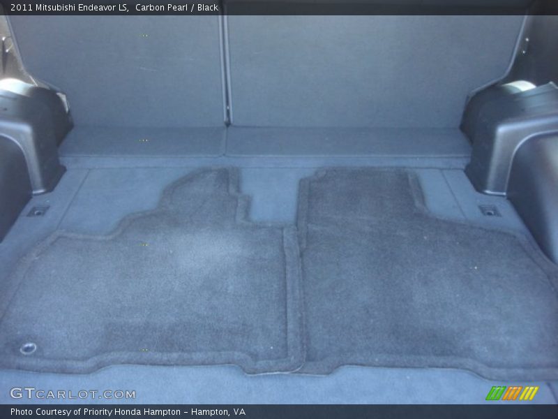 Carbon Pearl / Black 2011 Mitsubishi Endeavor LS