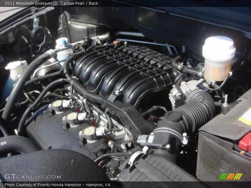 Carbon Pearl / Black 2011 Mitsubishi Endeavor LS