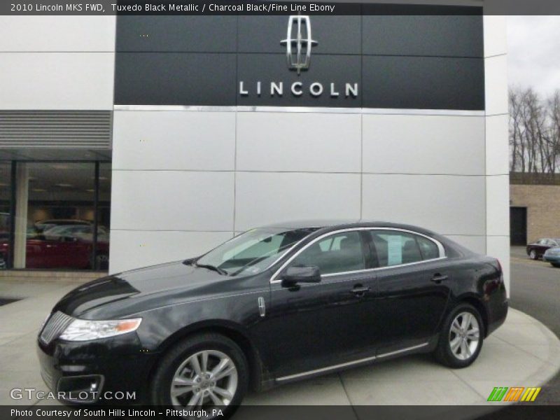 Tuxedo Black Metallic / Charcoal Black/Fine Line Ebony 2010 Lincoln MKS FWD