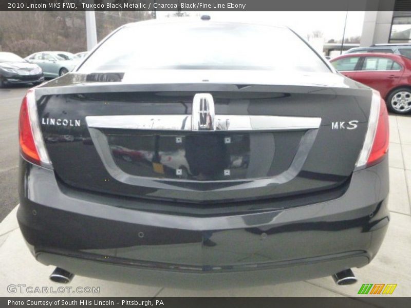 Tuxedo Black Metallic / Charcoal Black/Fine Line Ebony 2010 Lincoln MKS FWD