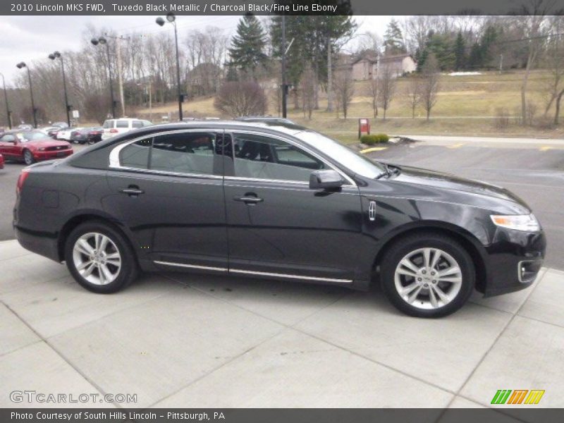 Tuxedo Black Metallic / Charcoal Black/Fine Line Ebony 2010 Lincoln MKS FWD