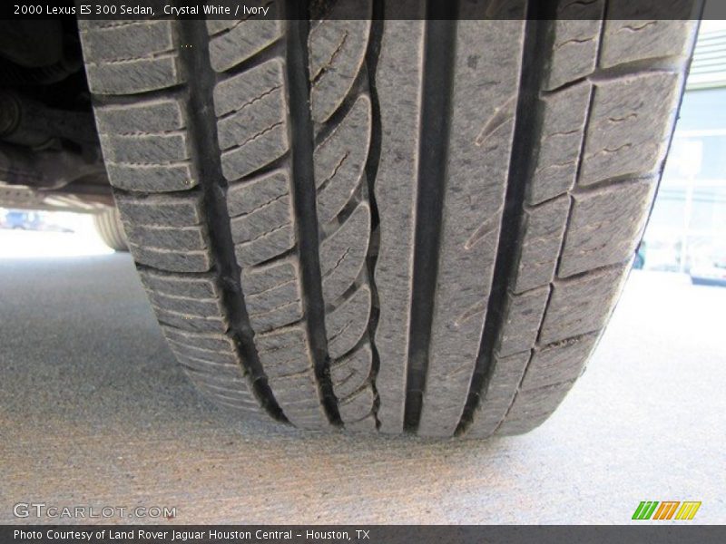 Crystal White / Ivory 2000 Lexus ES 300 Sedan