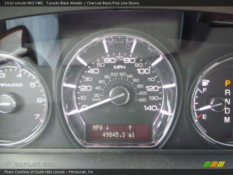Tuxedo Black Metallic / Charcoal Black/Fine Line Ebony 2010 Lincoln MKS FWD