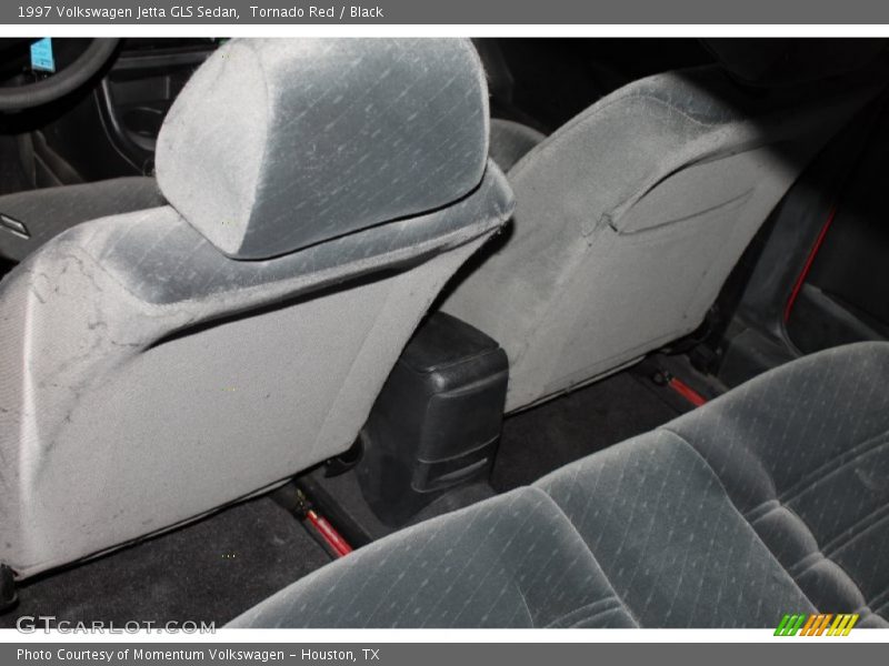 Tornado Red / Black 1997 Volkswagen Jetta GLS Sedan