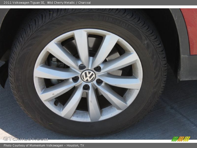 Wild Cherry Metallic / Charcoal 2011 Volkswagen Tiguan SE