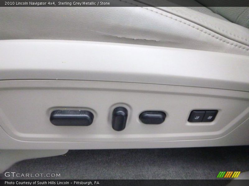 Sterling Grey Metallic / Stone 2010 Lincoln Navigator 4x4