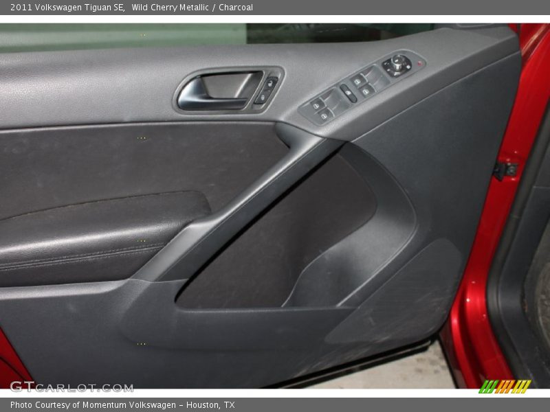 Wild Cherry Metallic / Charcoal 2011 Volkswagen Tiguan SE
