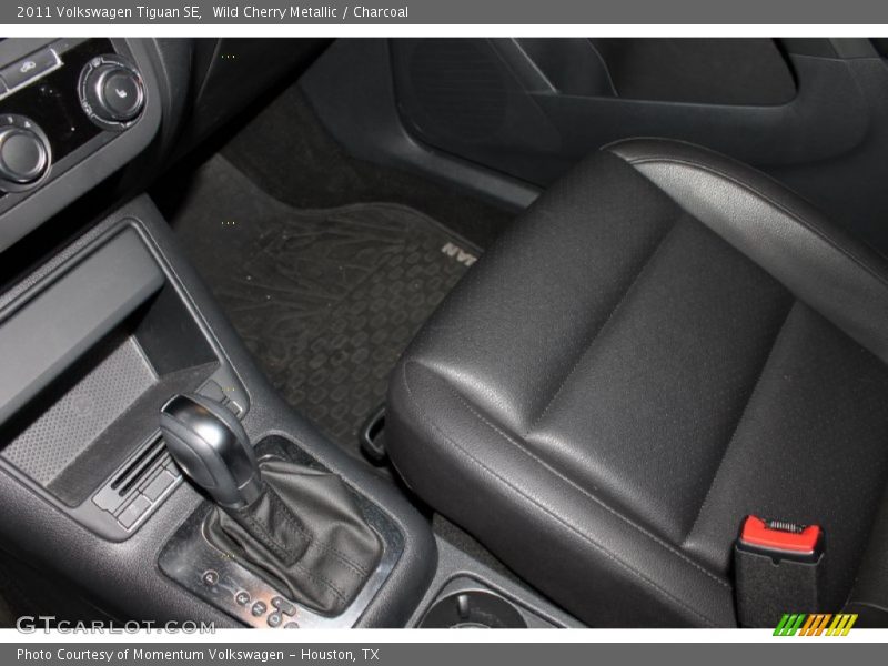 Wild Cherry Metallic / Charcoal 2011 Volkswagen Tiguan SE