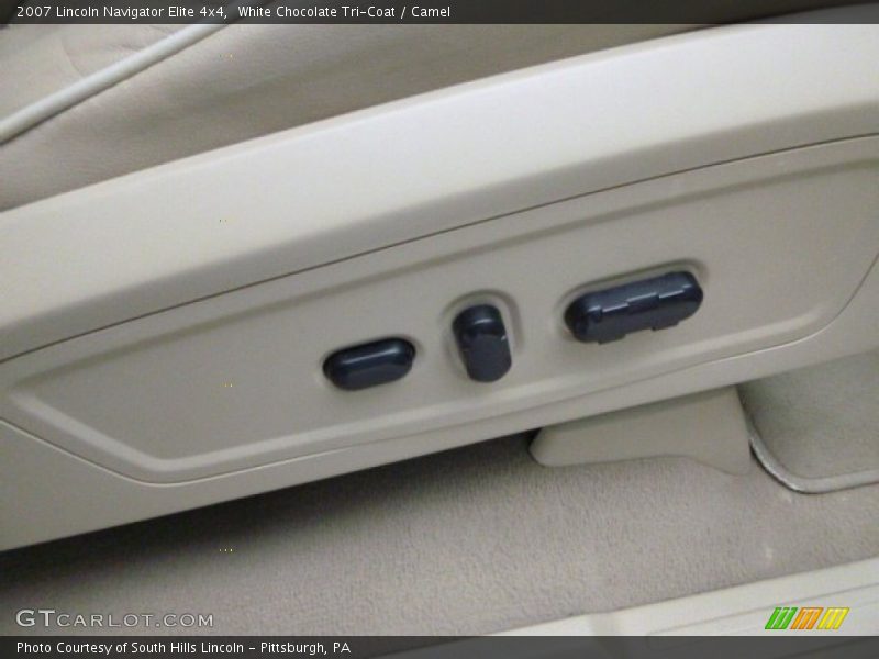 White Chocolate Tri-Coat / Camel 2007 Lincoln Navigator Elite 4x4