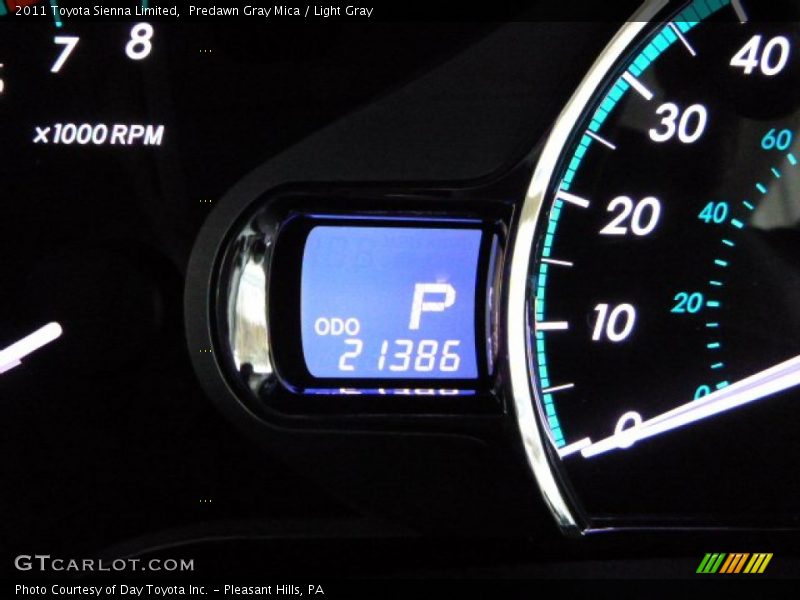 Predawn Gray Mica / Light Gray 2011 Toyota Sienna Limited