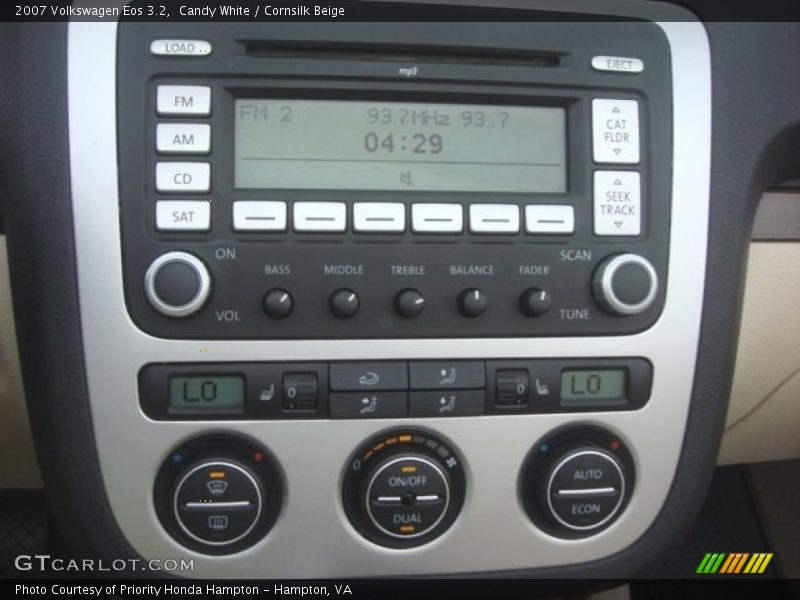 Candy White / Cornsilk Beige 2007 Volkswagen Eos 3.2