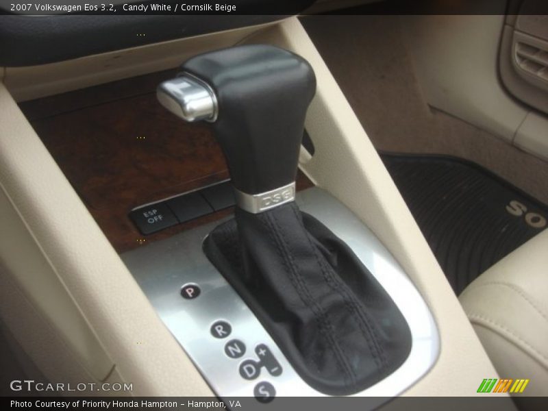 Candy White / Cornsilk Beige 2007 Volkswagen Eos 3.2