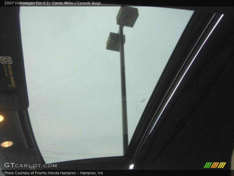 Candy White / Cornsilk Beige 2007 Volkswagen Eos 3.2