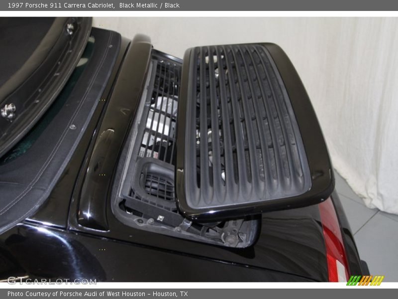 Pop-Up rear spoiler - 1997 Porsche 911 Carrera Cabriolet