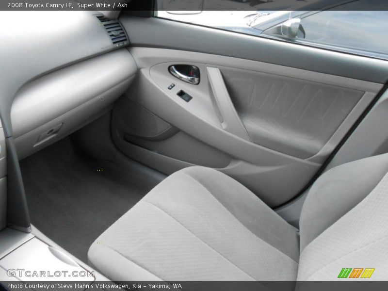 Super White / Ash 2008 Toyota Camry LE