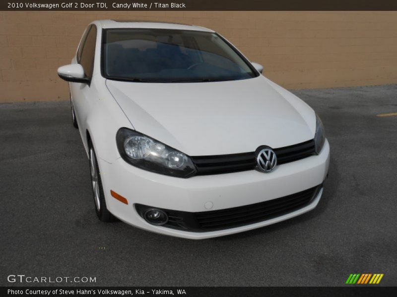 Candy White / Titan Black 2010 Volkswagen Golf 2 Door TDI