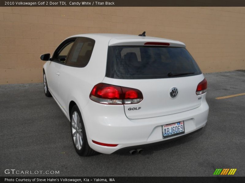 Candy White / Titan Black 2010 Volkswagen Golf 2 Door TDI